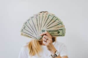Khả năng kiếm tiền theo Thần số học: Liệu bạn có số làm đại gia, kiếm tiền về đầy túi, ai dễ rơi vào cảnh hao tài tốn của.