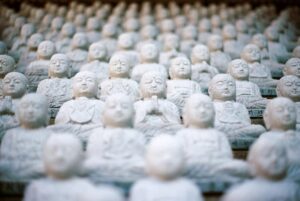Thận trọng khi nói về tâm linh vì chẳng thể nào hạ hồi phân giải bất cứ việc gì!