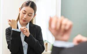Trang phục ảnh hưởng tới vận may của bạn, hãy chú ý hơn trong việc chọn đồ để mặc mỗi ngày, nhất là trong những dịp quan trọng.